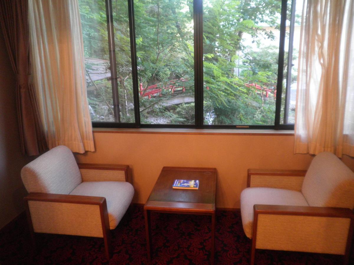 Kouraku Hotel Misasa Екстериор снимка