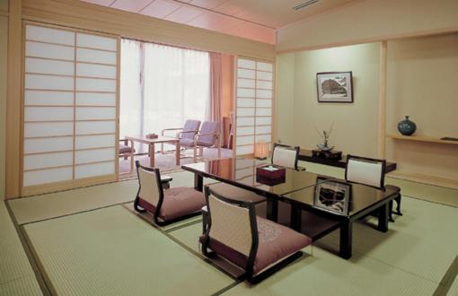 Kouraku Hotel Misasa Екстериор снимка